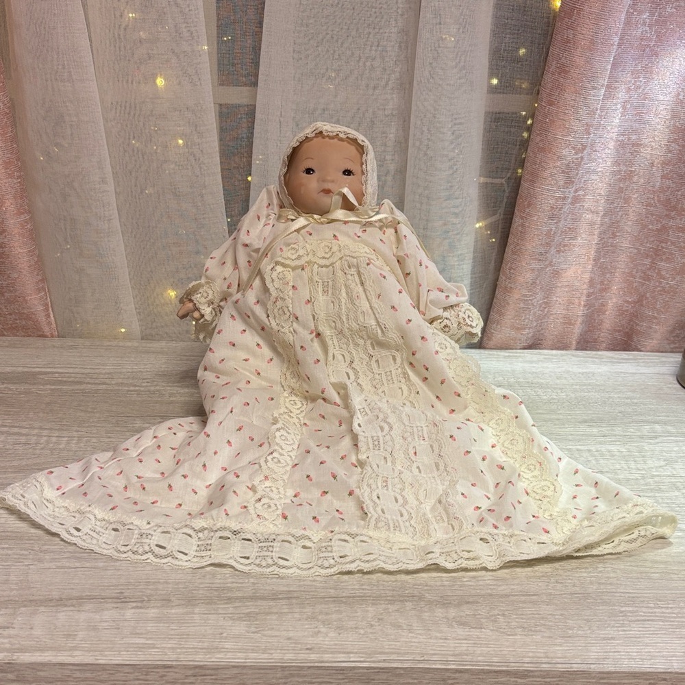 Vintage Baby Doll in White Lace Gown